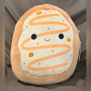 Squishmallow Rare Pumpkin Swirl Donut Plush Pillow
NWT. 12in